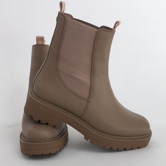 Monochrome Waterproof Boots - Picture 2 of 7